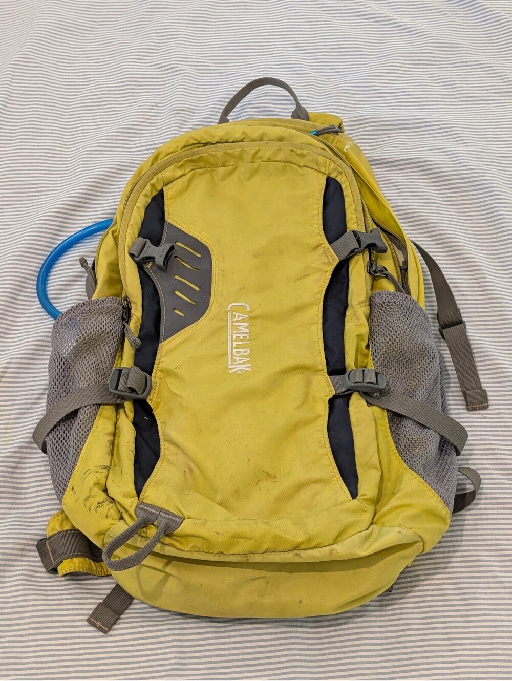 CamelBak 3L Hydration Backpack with Water Reservoir - Yellow, Used